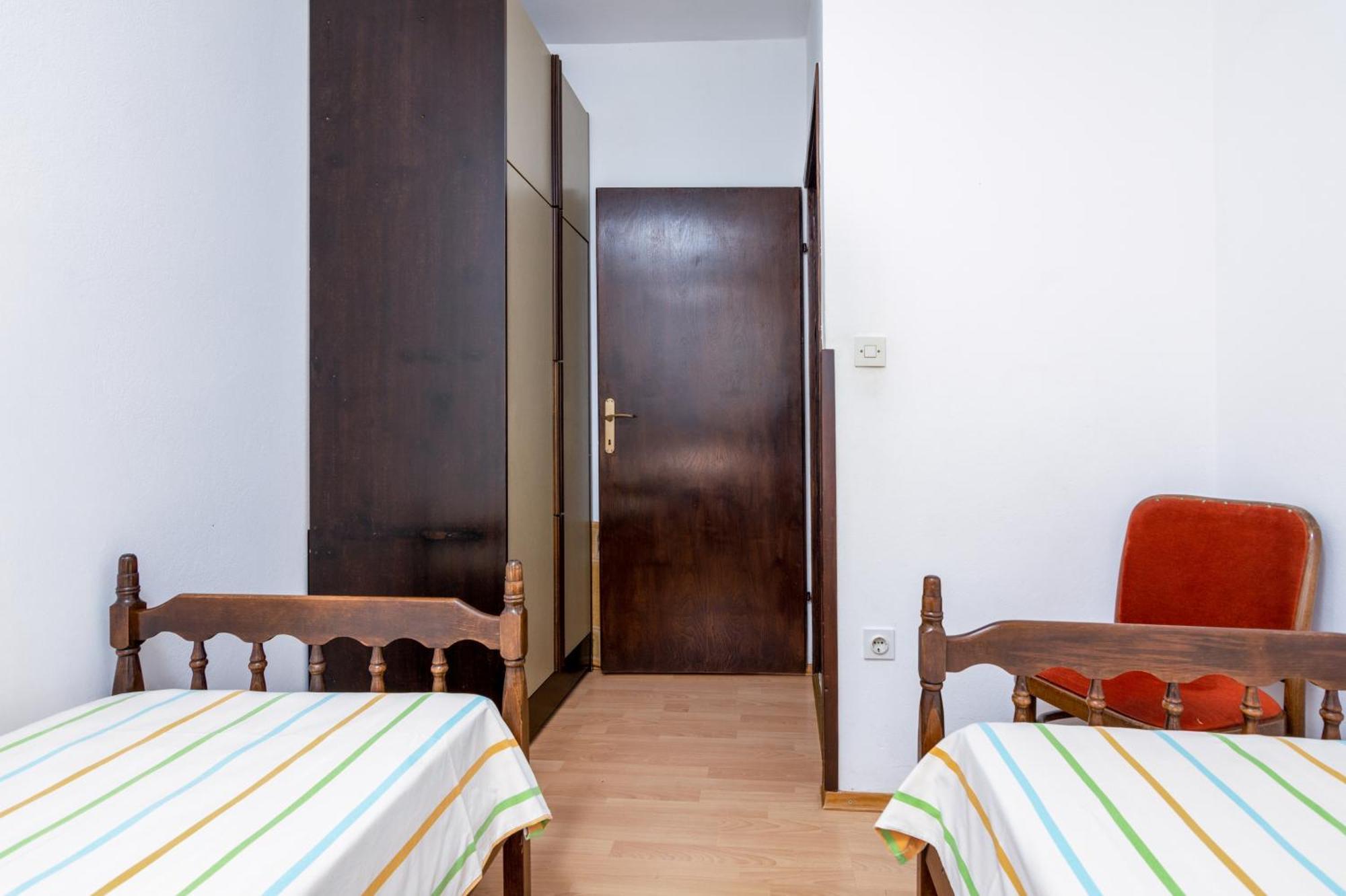 Apartments With A Parking Space Medulin - 7494 Номер фото